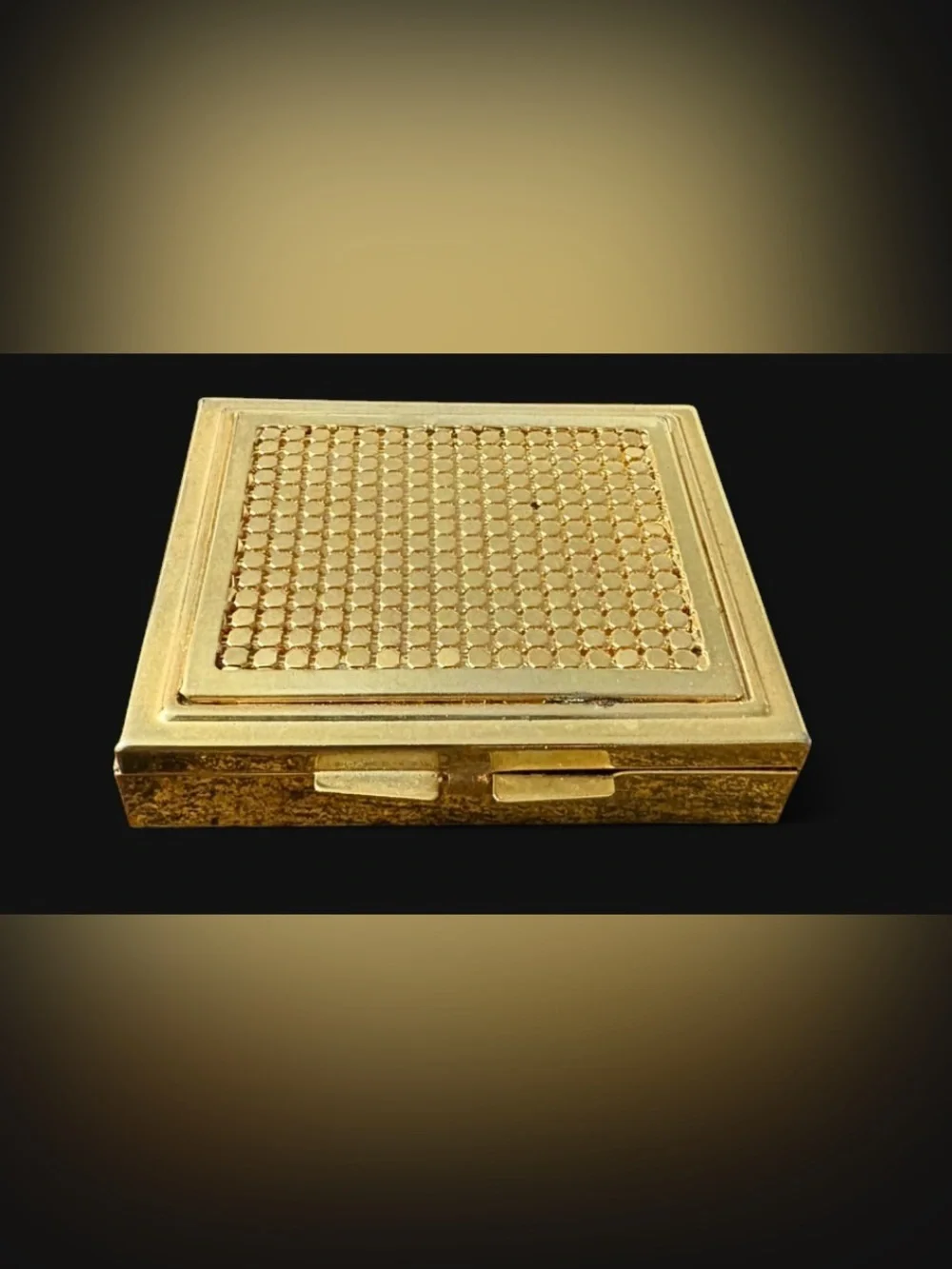 Vintage Gold Mesh Compact Mirror 1950s | Mid Century Modern Vanity Decor